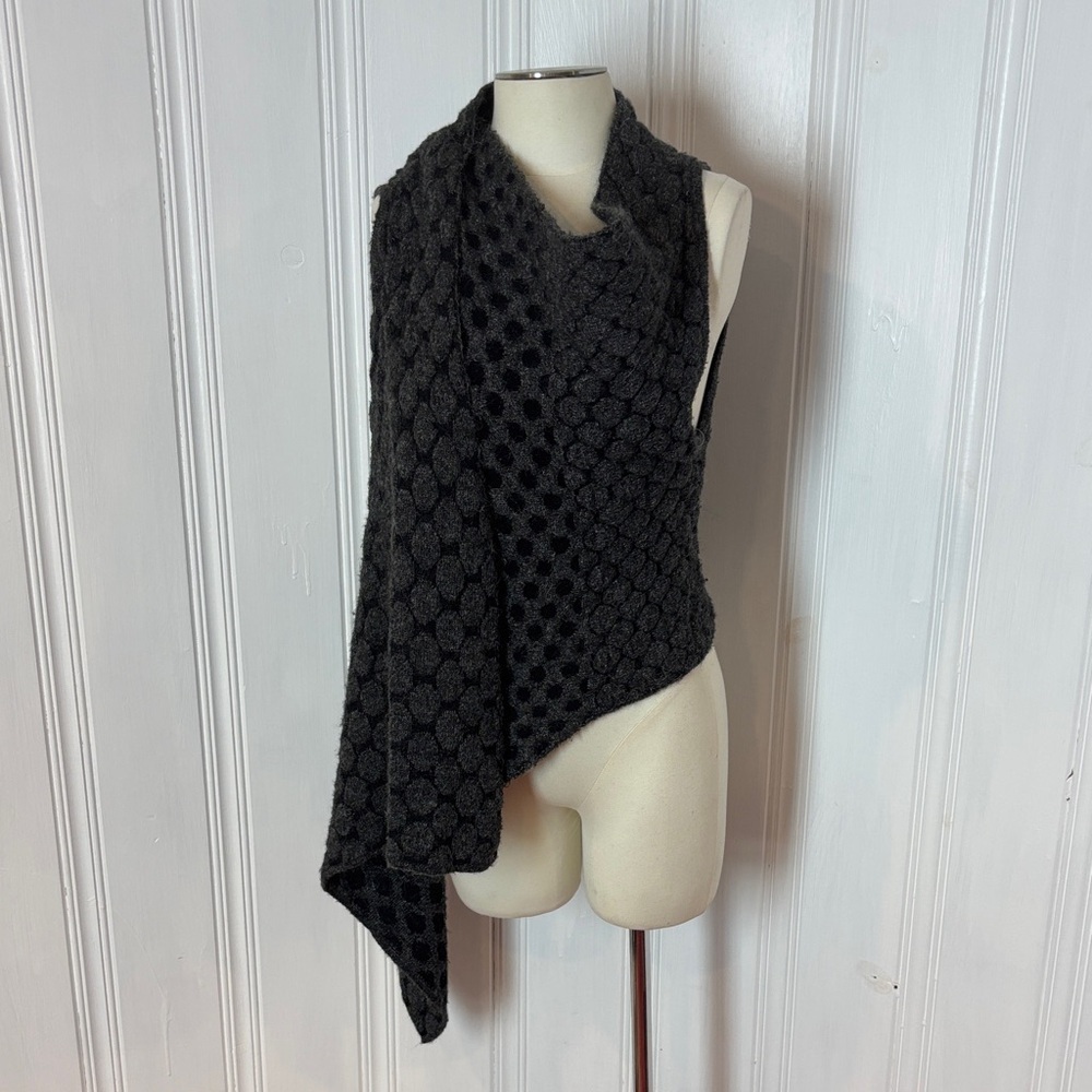 SARAH PACINI Bubble Knit Convertible 3-Hole Vest One Size
